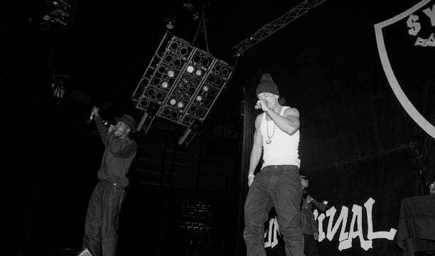 Hen Gee and Ice-T on stage